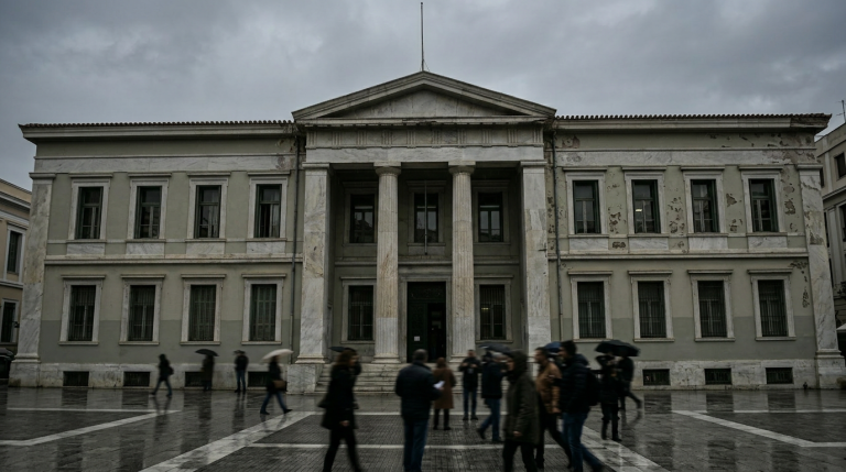 Six Athens Urban Planning Workers Charged With Running a Bribery Ring