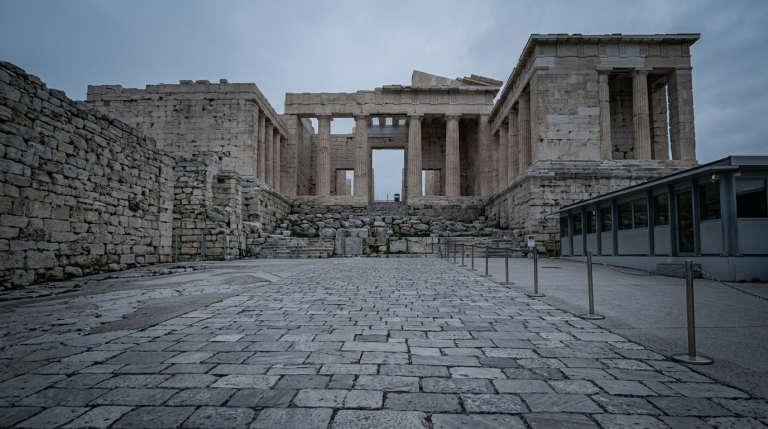 Eyewitness at the Acropolis: "He Went to Slaughter Her, She Was on the Ground Covered in Blood"